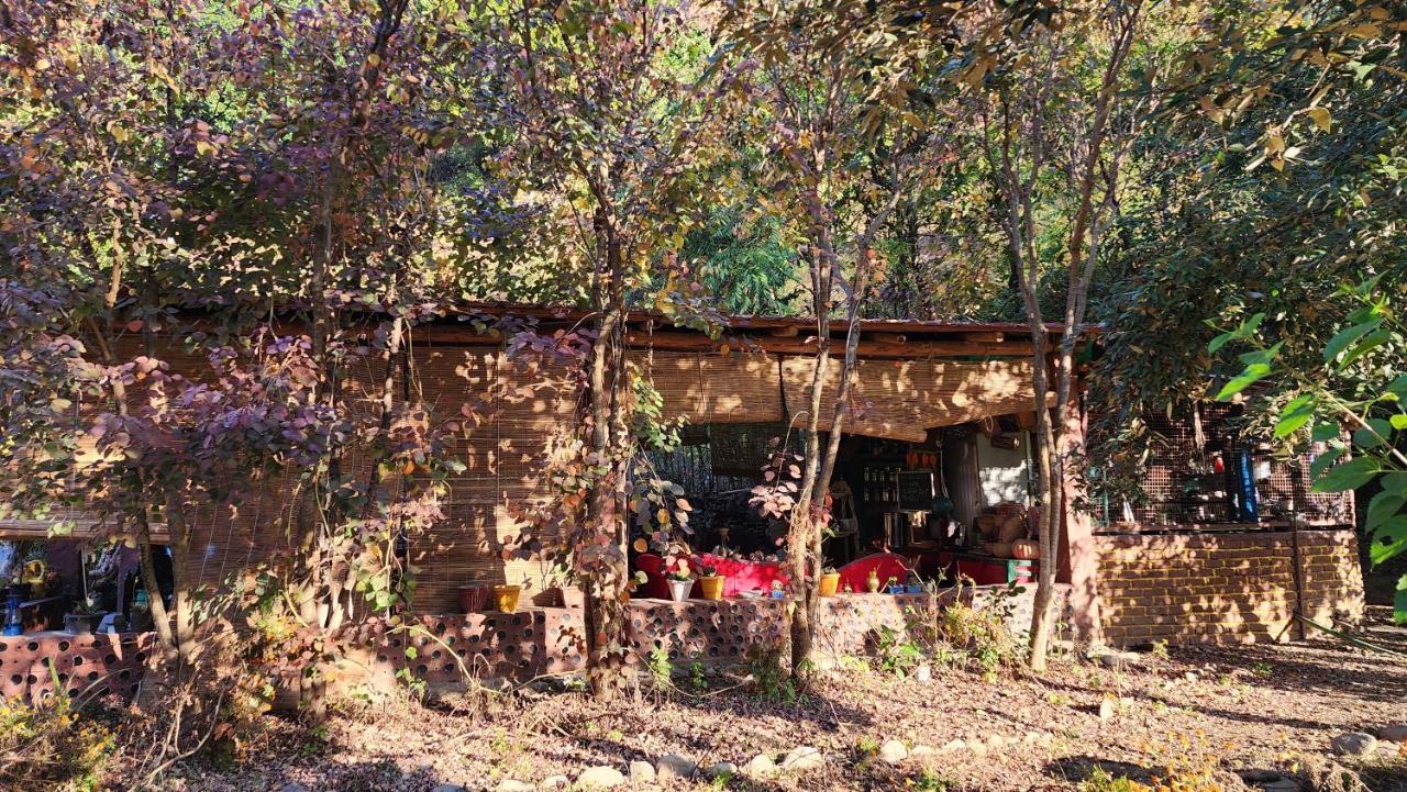 Hobo Huts By The Riverside Panuanaula Экстерьер фото